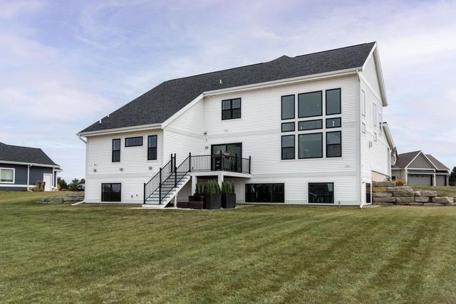 6629 Morning Dew Lane, Sun Prairie, WI 53590