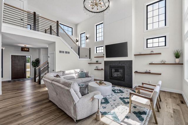 6629 Morning Dew Lane, Sun Prairie, WI 53590