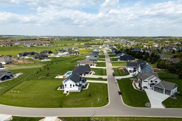6629 Morning Dew Lane, Sun Prairie, WI 53590