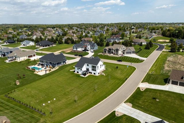 6629 Morning Dew Lane, Sun Prairie, WI 53590