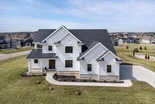 6629 Morning Dew Lane, Sun Prairie, WI 53590