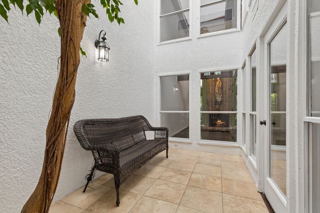 3227 Elizabeth Street, Dallas, TX 75204