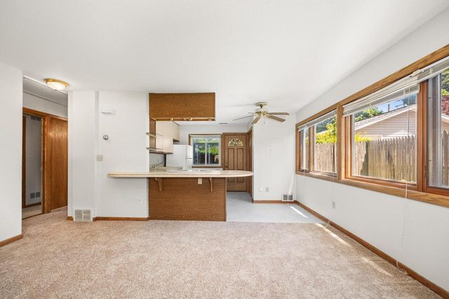 1530 E Morgan AVENUE, Milwaukee, WI 53207