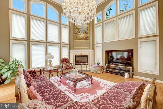 11270 STONES THROW DR, Reston, VA 20194