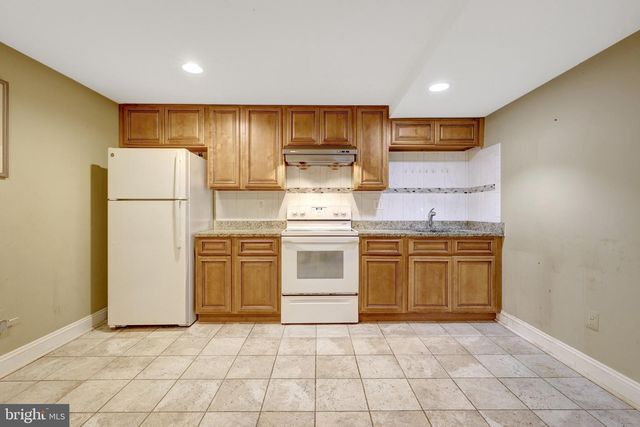 11270 STONES THROW DR, Reston, VA 20194