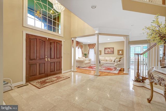 11270 STONES THROW DR, Reston, VA 20194