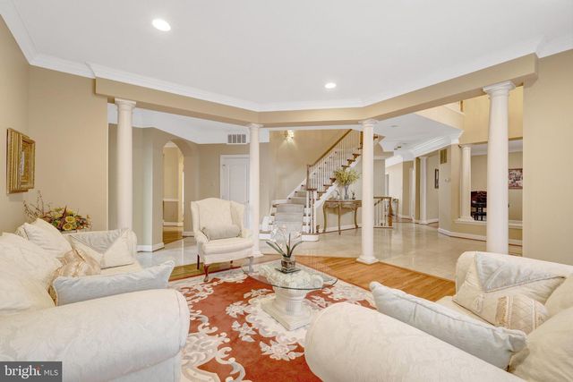 11270 STONES THROW DR, Reston, VA 20194