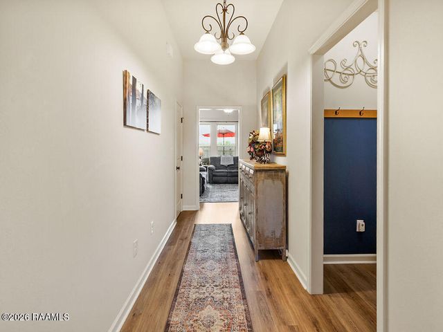 207 Springsteen Lane, Lafayette, LA 70507