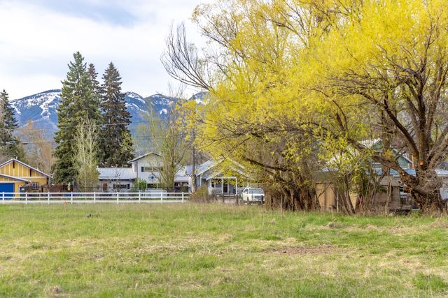 320 W Fourth Street, Whitefish, MT 59937