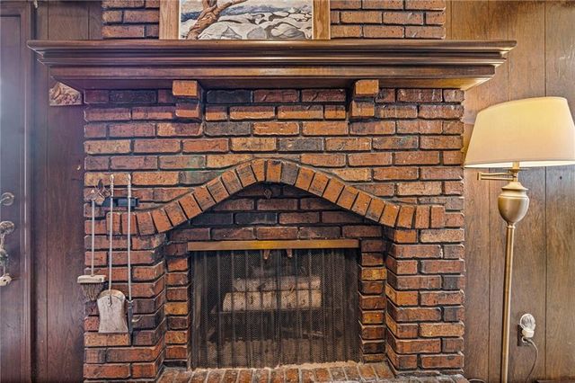 3408 S Phelps Road, Independence, MO 64055