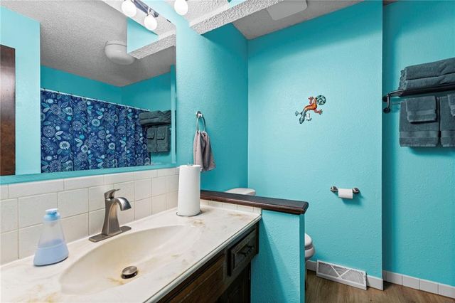 3408 S Phelps Road, Independence, MO 64055