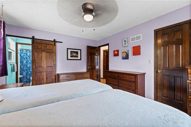3408 S Phelps Road, Independence, MO 64055