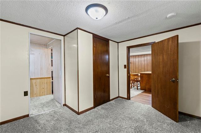 3408 S Phelps Road, Independence, MO 64055