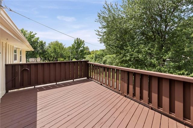 3408 S Phelps Road, Independence, MO 64055