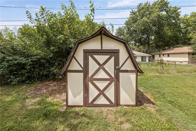 3408 S Phelps Road, Independence, MO 64055