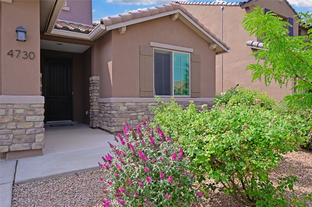 4730 Viento Del Norte, Santa Fe, NM 87507