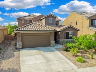 4730 Viento Del Norte, Santa Fe, NM 87507