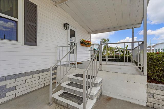 6624 MARINA DRIVE, Bradenton, FL 34207