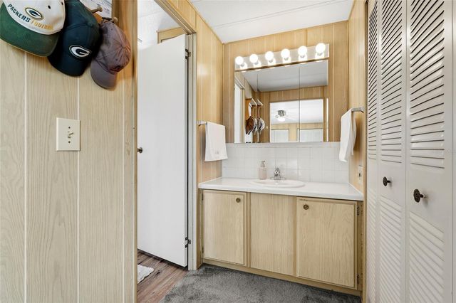 6624 MARINA DRIVE, Bradenton, FL 34207