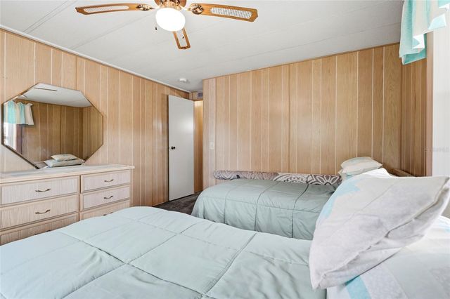 6624 MARINA DRIVE, Bradenton, FL 34207