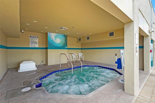 6624 MARINA DRIVE, Bradenton, FL 34207