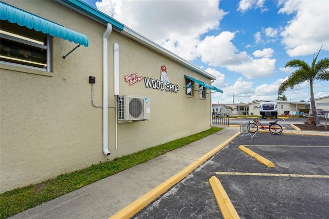 6624 MARINA DRIVE, Bradenton, FL 34207