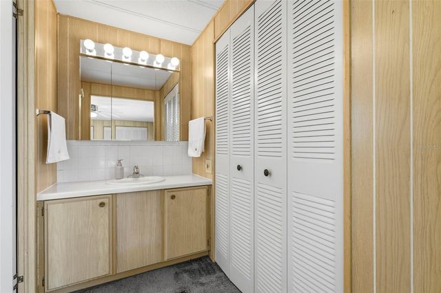 6624 MARINA DRIVE, Bradenton, FL 34207