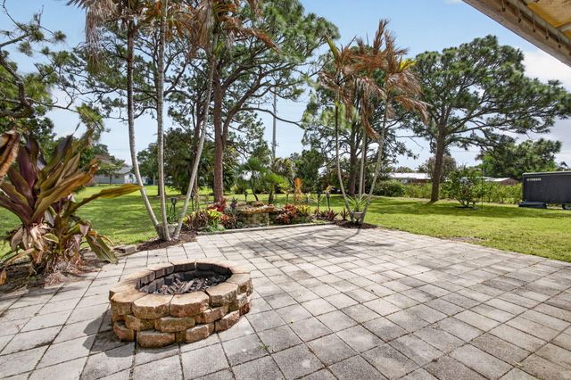 5589 SE Paramount Drive, Stuart, FL 34997