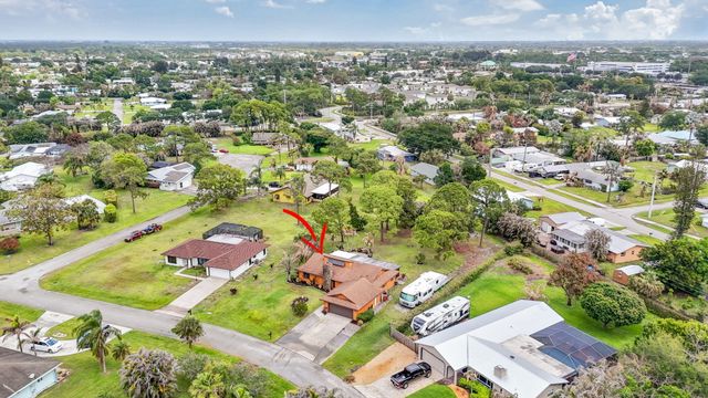 5589 SE Paramount Drive, Stuart, FL 34997