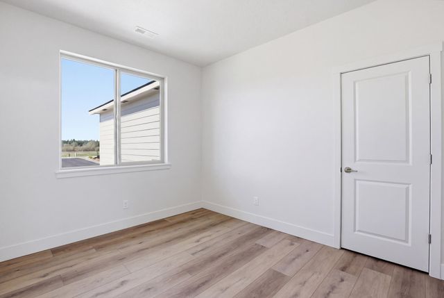 1226 N Park Ct, Deer Park, WA 99006