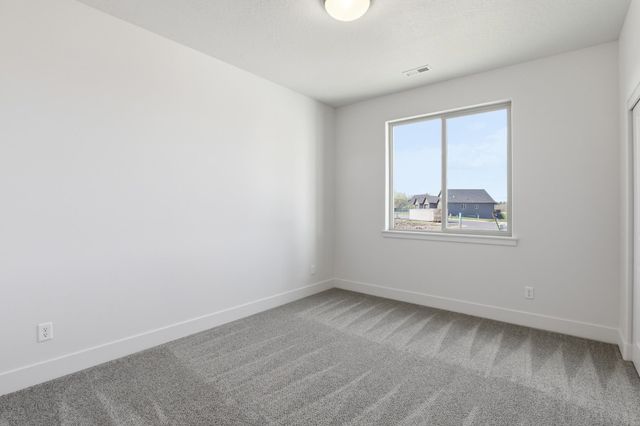 1226 N Park Ct, Deer Park, WA 99006