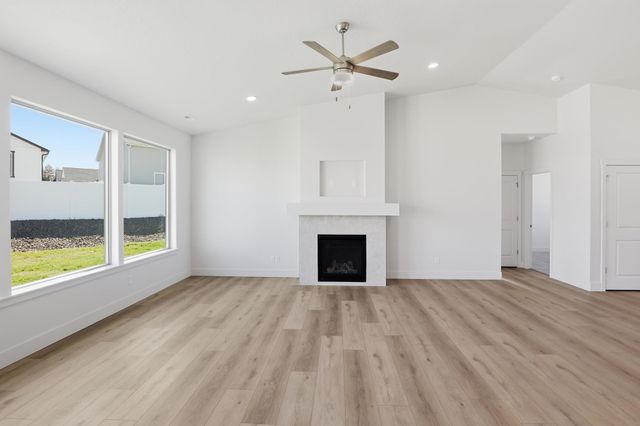 1226 N Park Ct, Deer Park, WA 99006