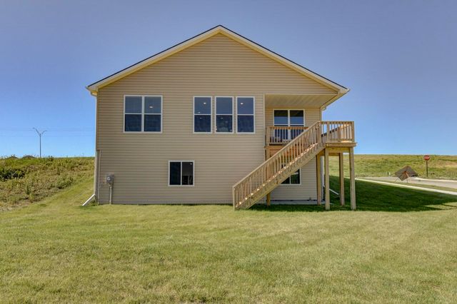 17538 Robin Drive, Omaha, NE 68136