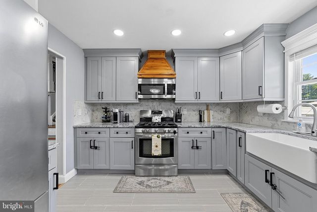 43 ROLLING LANE, Hamilton, NJ 08690