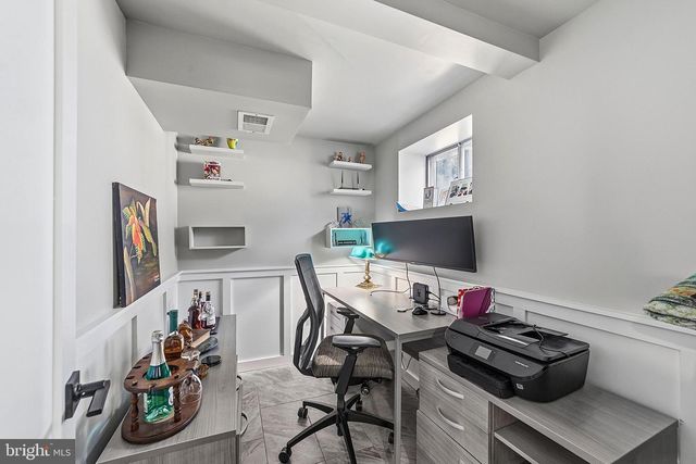 43 ROLLING LANE, Hamilton, NJ 08690