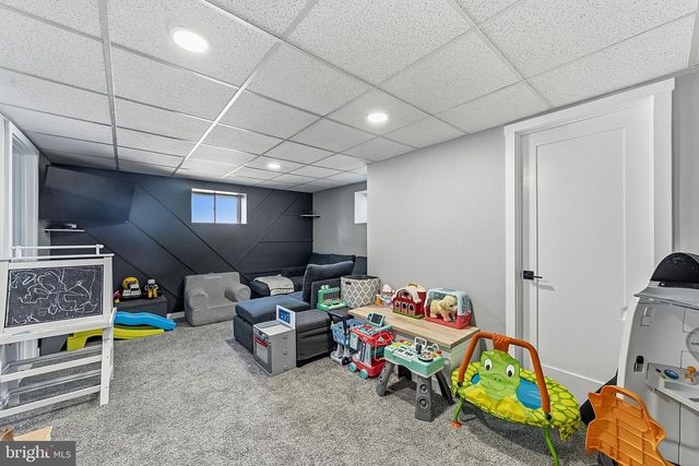 43 ROLLING LANE, Hamilton, NJ 08690