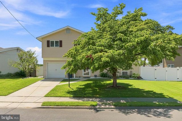 43 ROLLING LANE, Hamilton, NJ 08690