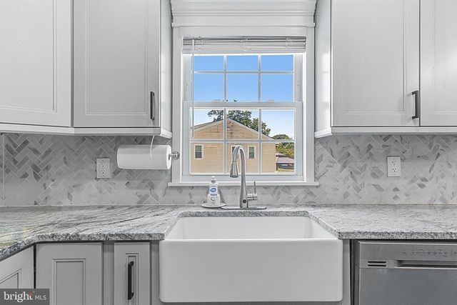 43 ROLLING LANE, Hamilton, NJ 08690
