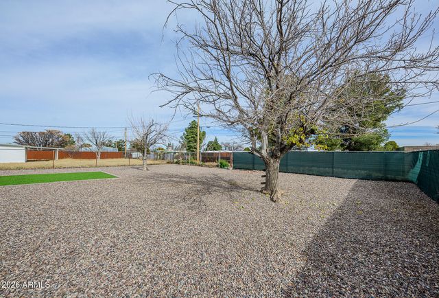 310 2ND Street, Huachuca City, AZ 85616