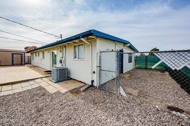 310 2ND Street, Huachuca City, AZ 85616