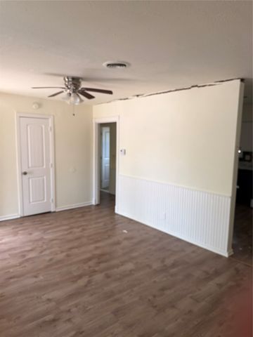 203 Hamden Lane, Mesquite, TX 75149