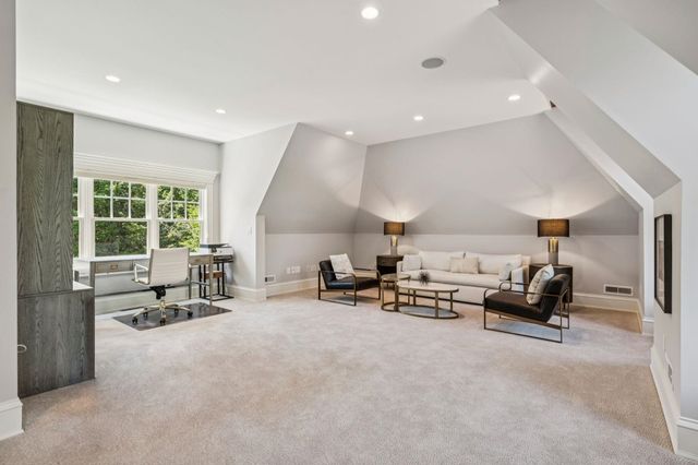 1 Willowbrook Court, Bedford, NH 03110