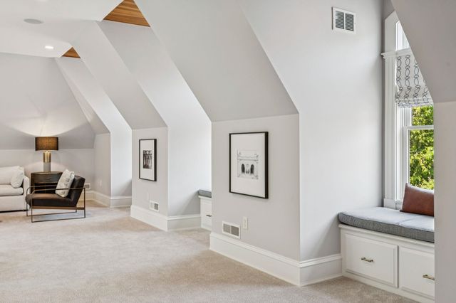 1 Willowbrook Court, Bedford, NH 03110
