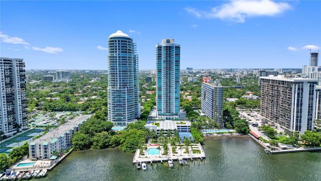 2101 Brickell Ave 2305, Miami, FL 33129