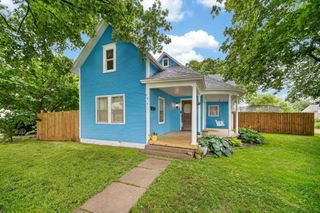 415 N 1st Avenue, Winterset, IA 50273