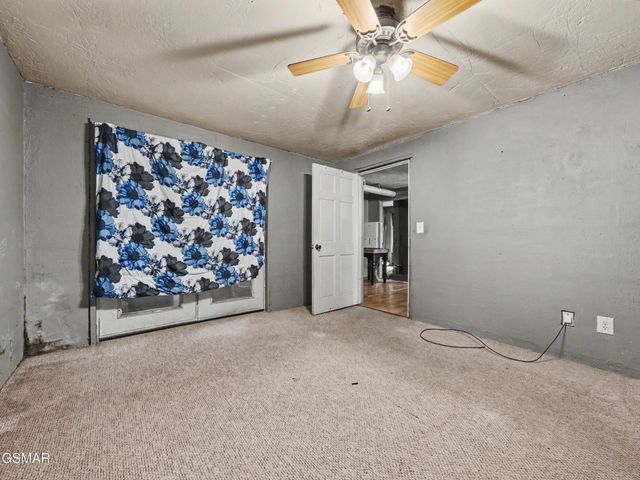 1717 Elkins Road, Kodak, TN 37764
