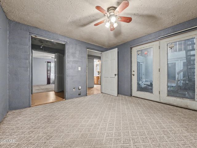 1717 Elkins Road, Kodak, TN 37764