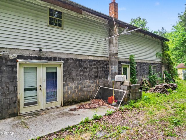 1717 Elkins Road, Kodak, TN 37764