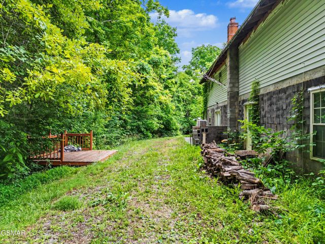 1717 Elkins Road, Kodak, TN 37764