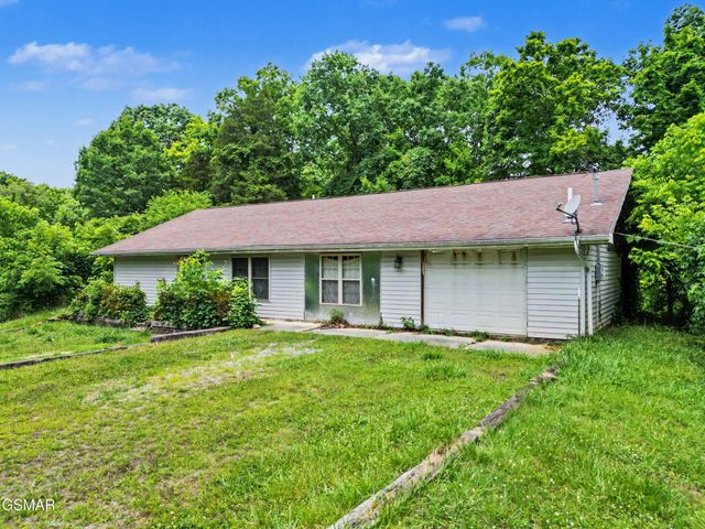 1717 Elkins Road, Kodak, TN 37764